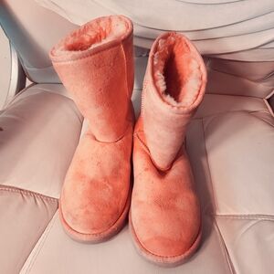 PRETTY IN PINK UGG BOOTS